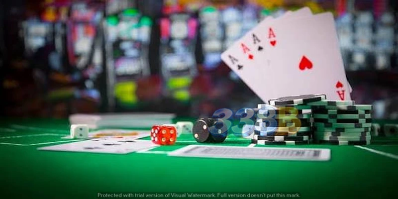 04-casino-cards-and-chips.webp